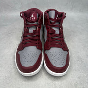 Jordan 1 Mid Cherrywood Red *pre-owned* SIZE 8