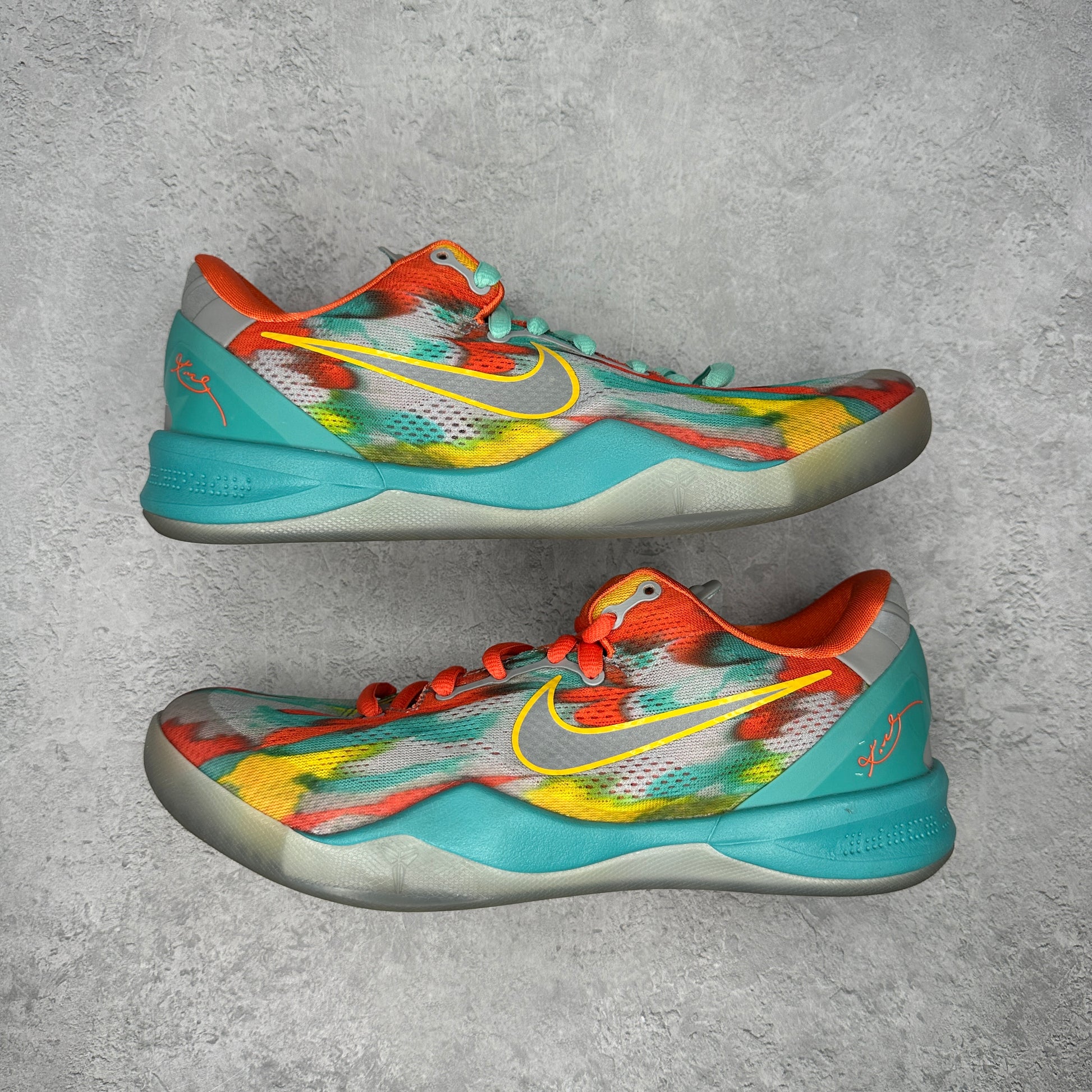 Nike Kobe 8 Protro Venice Beach (2024) *pre-owned* SIZE 11