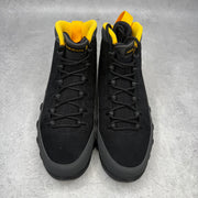 Jordan 9 Retro Dark Charcoal University Gold *pre-owned* SIZE 8.5