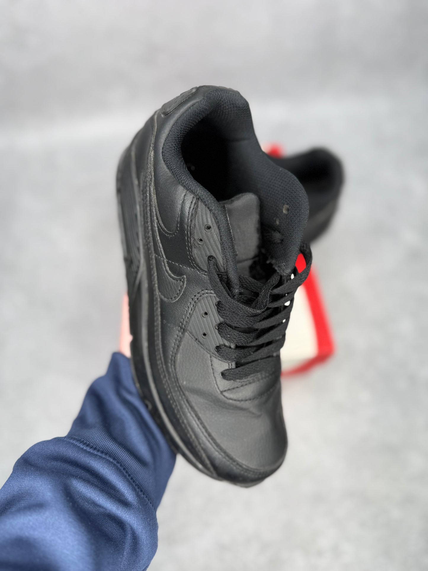 Nike Air Max 90 Recraft Triple Black (GS) *pre-owned* SIZE 6Y