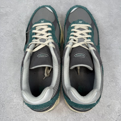 New Balance 2002R New Spruce Magnet *pre-owned* SIZE 12