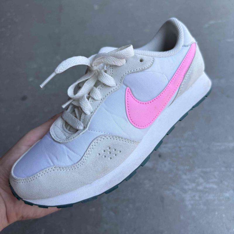 Nike MD Valiant GS White Pink Spell *pre - owned* SIZE 5Y - Kicks Collective PA - Nike - CN8558-111 - Men's Shoes - 5M/6.5W - Pre - Owned - No Box