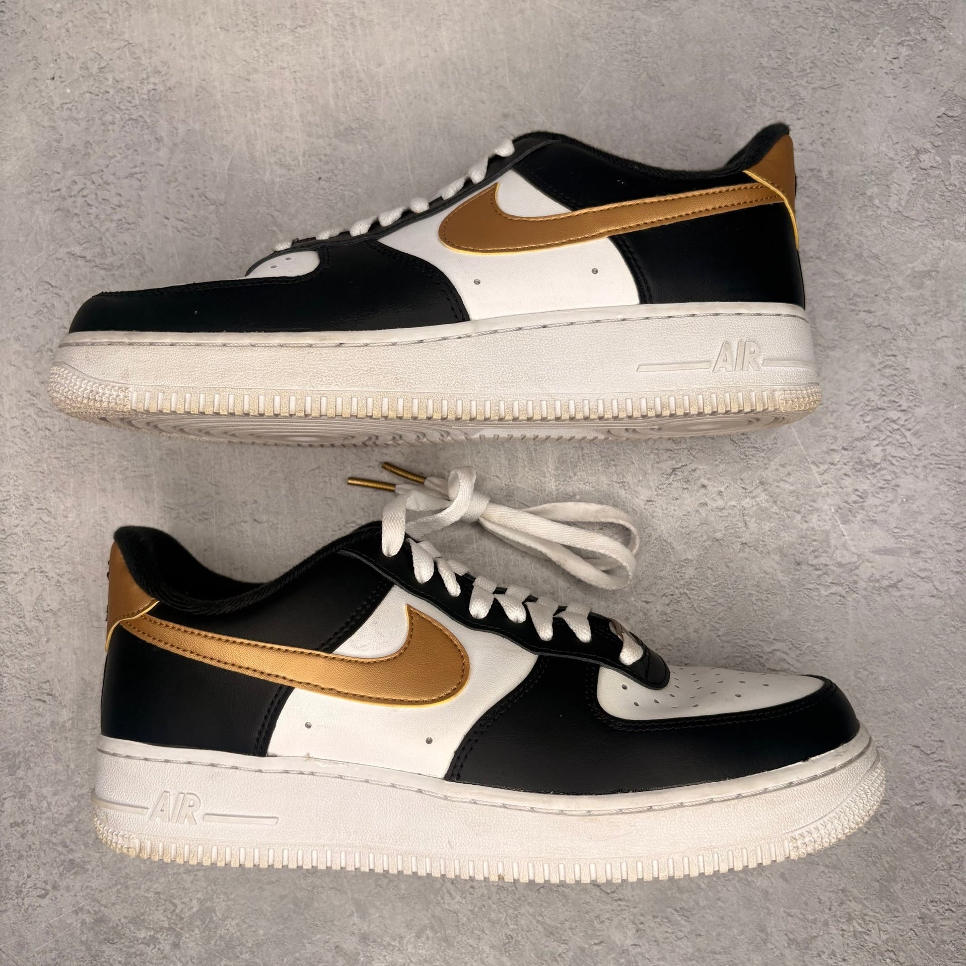Nike Air Force 1 Low Black White Metallic Gold *pre - owned* SIZE 8 - Kicks Collective PA - Nike - CZ9189-001 - Men's Shoes - 8M/9.5W - Pre - Owned - No Box
