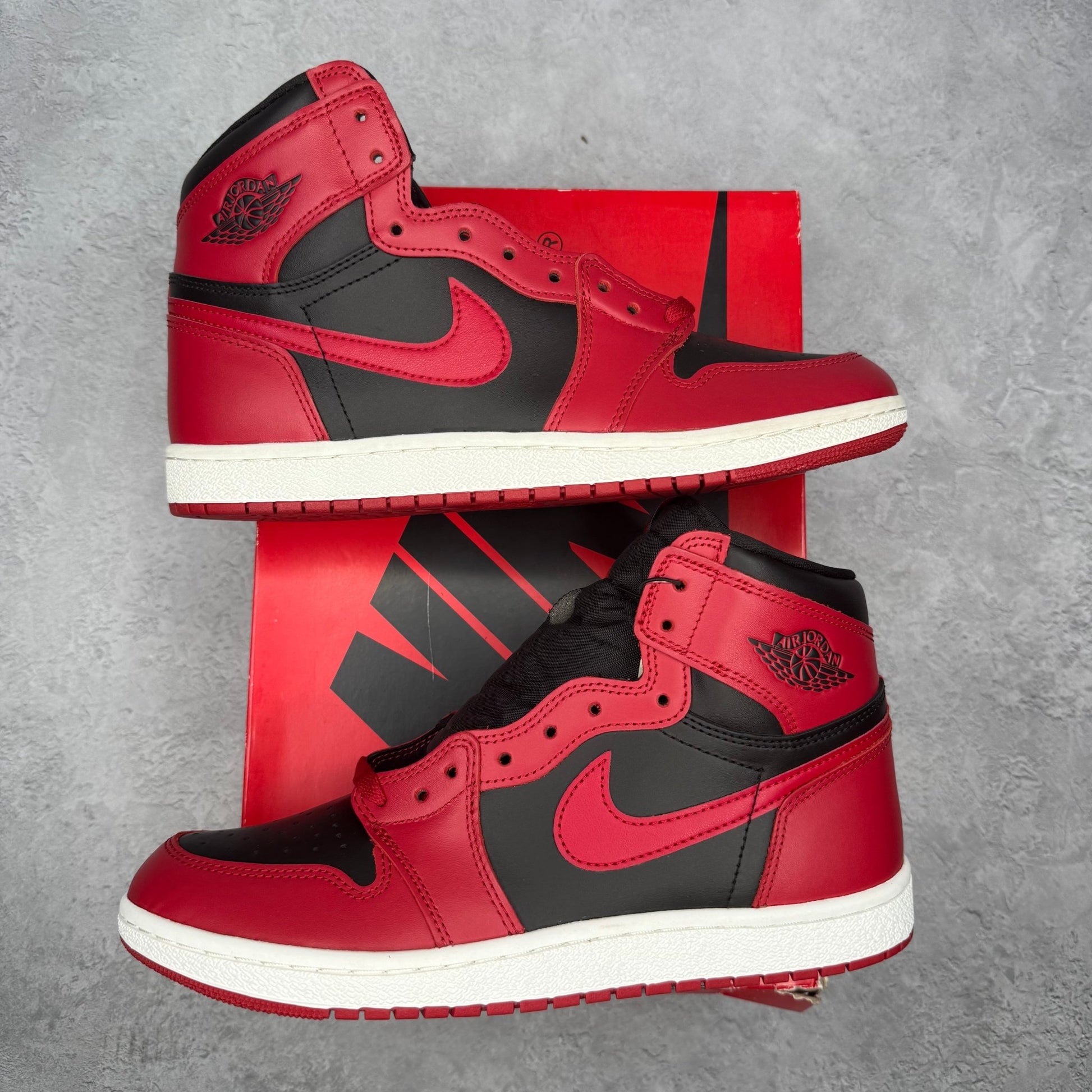 Jordan 1 Retro High '85 Varsity Red *pre - owned* SIZE 9.5 - Kicks Collective PA - Jordan - BQ4422-600 - Men's Shoes - 9.5M/11W - Pre - Owned - Original Box (Damaged)