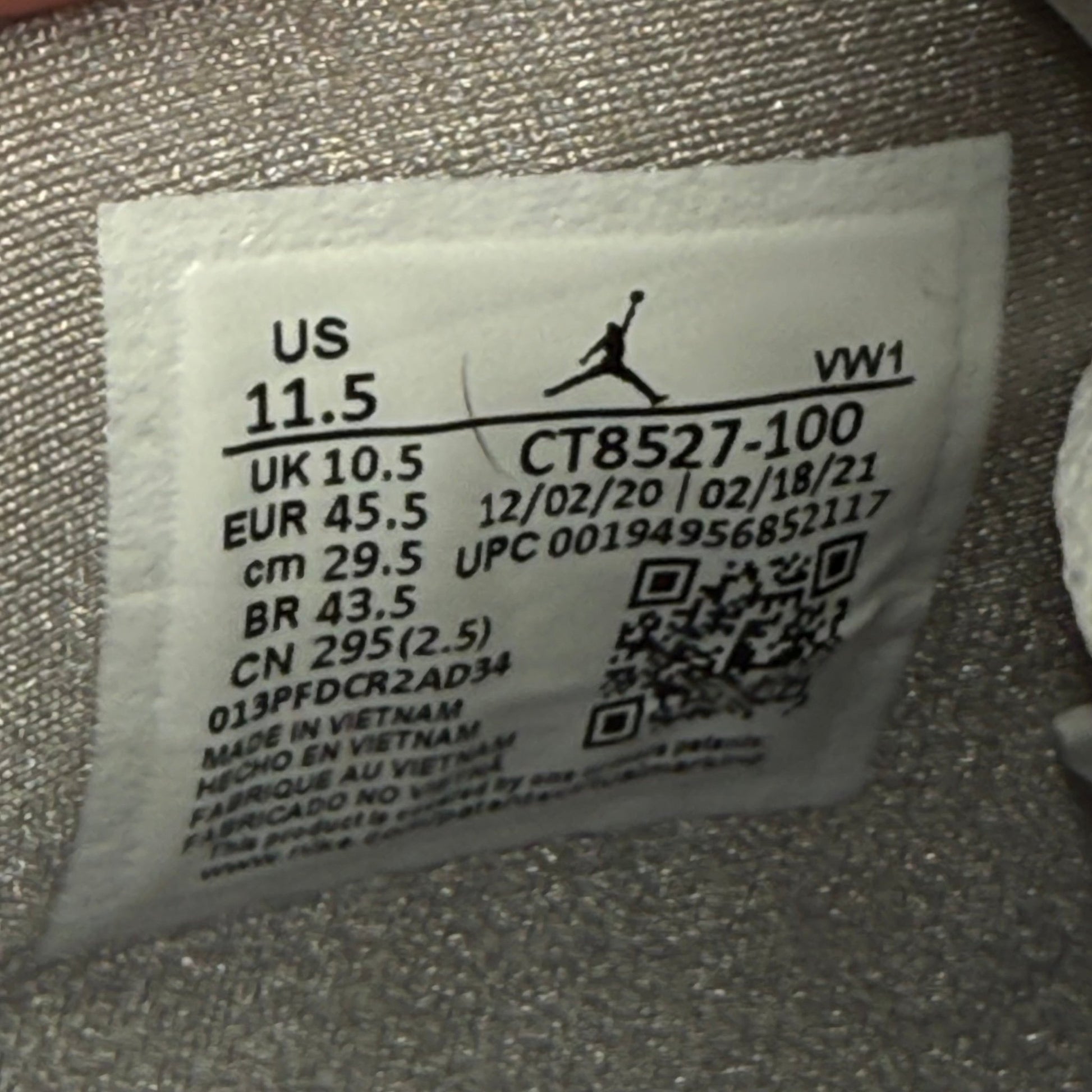 Jordan 4 Retro White Oreo (2021) *pre - owned* SIZE 11.5 - Kicks Collective PA - Jordan - CT8527-100 - Men's Shoes - 11.5M/13W - Pre - Owned - No Box