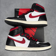 Jordan 1 Retro High Black Gym Red *pre-owned* SIZE 11 - Kicks Collective PA - Jordan - 555088-061 - Men's Shoes - 11M/12.5W - Pre-Owned