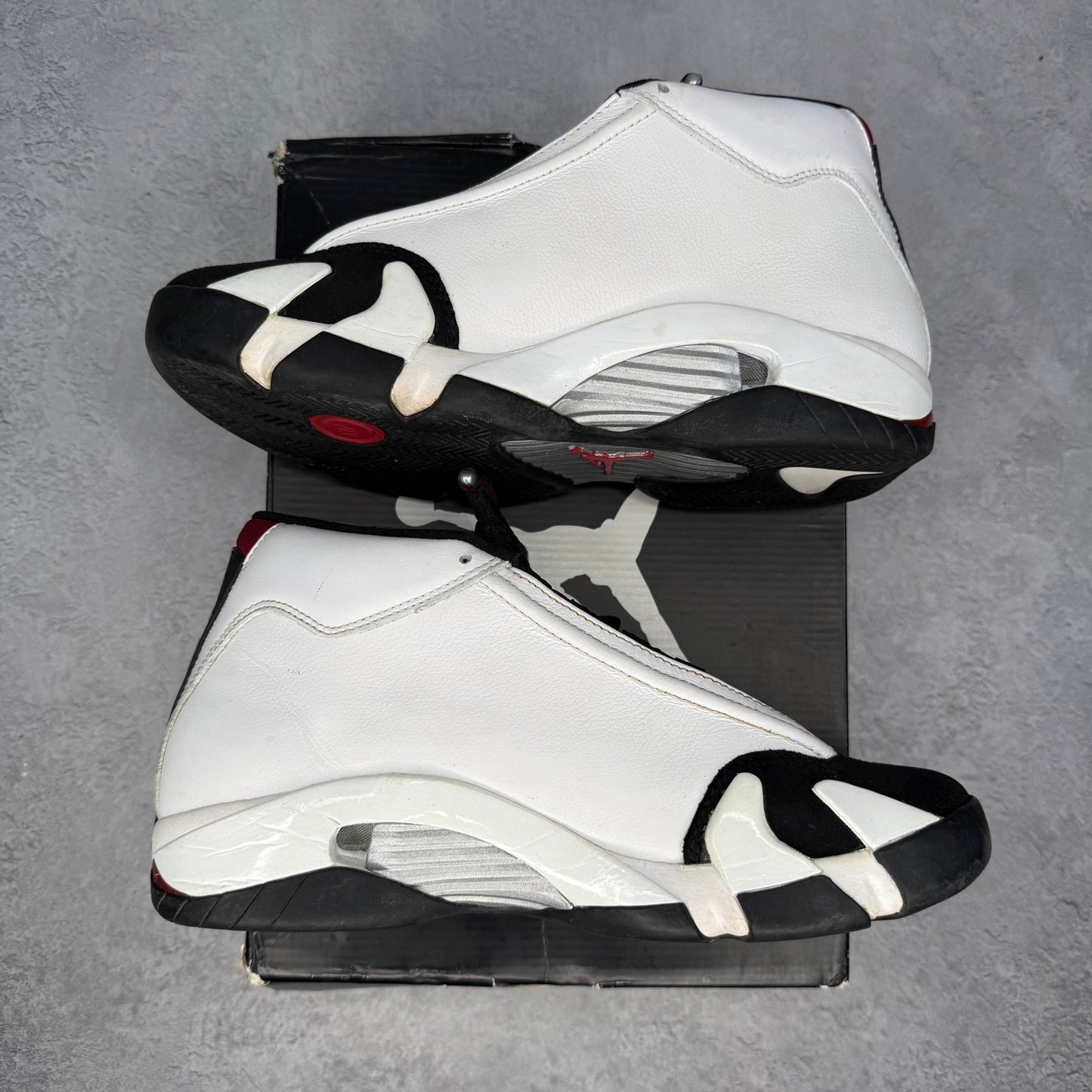Jordan 14 Retro Black Toe (2014) *pre - owned* SIZE 8.5 - Kicks Collective PA - Jordan - 487471-102 - Men's Shoes - 8.5M/10W - Pre - Owned