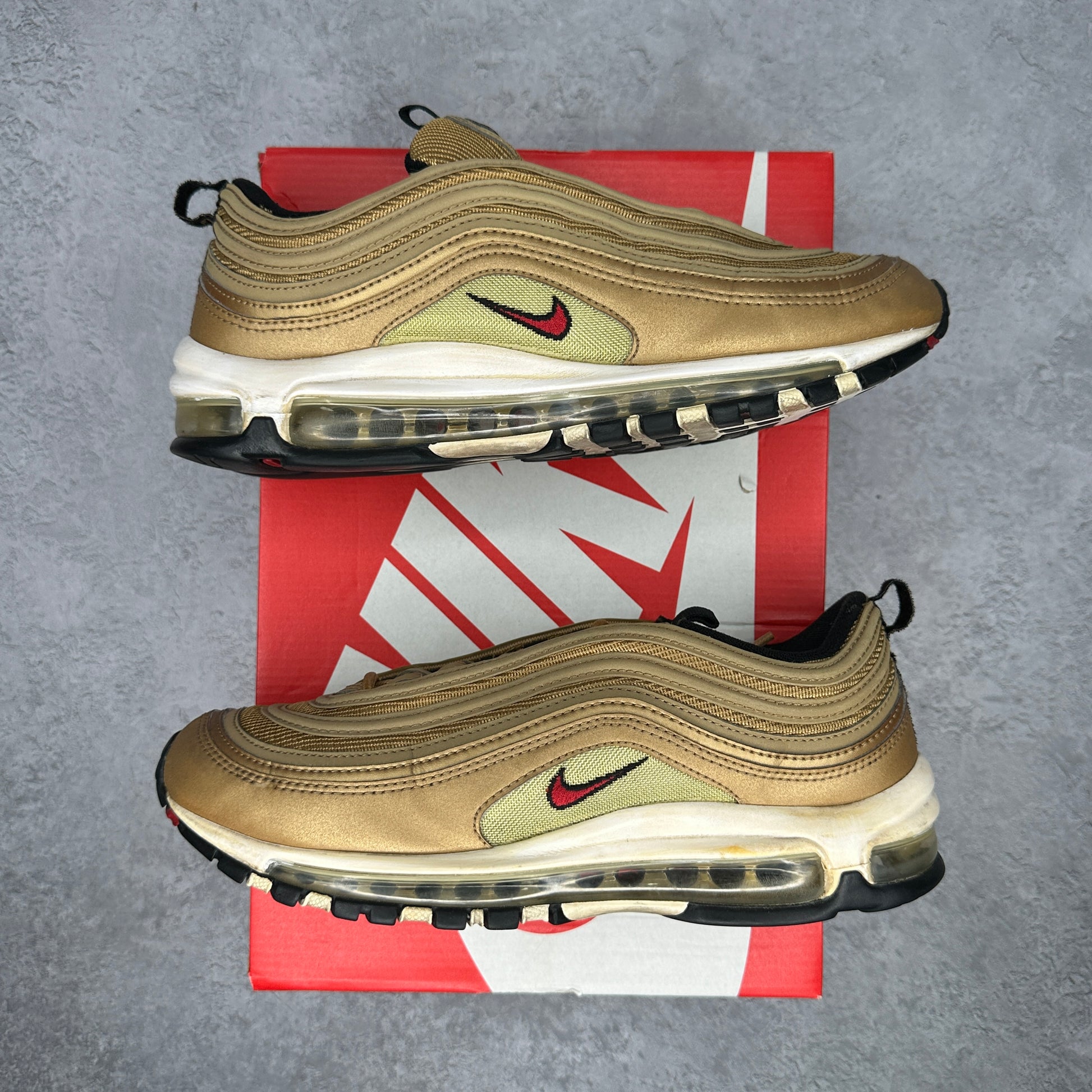 Nike Air Max 97 Metallic Gold (2017/2018) *pre-owned* SIZE 8.5