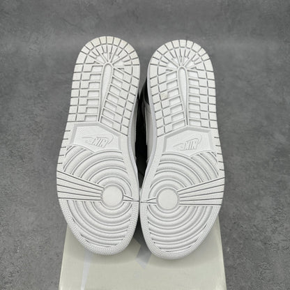 Jordan 1 Retro High CO.JP Neutral Grey (2020) *pre - owned* SIZE 9 - Kicks Collective PA - Jordan - DC1788-029 - Men's Shoes - 9M/10.5W - Pre - Owned