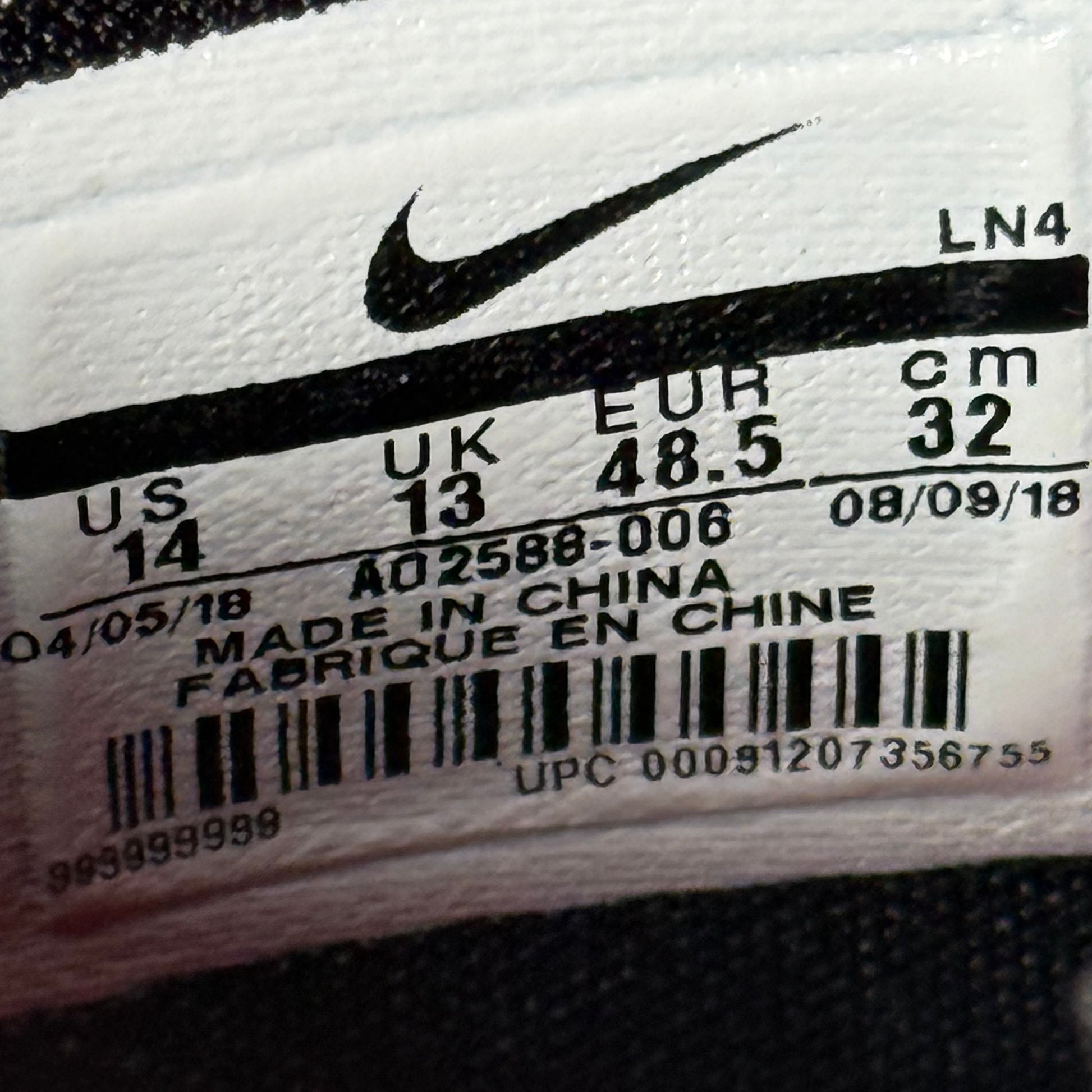 Nike LeBron 16 Oreo *pre-owned* SIZE 14