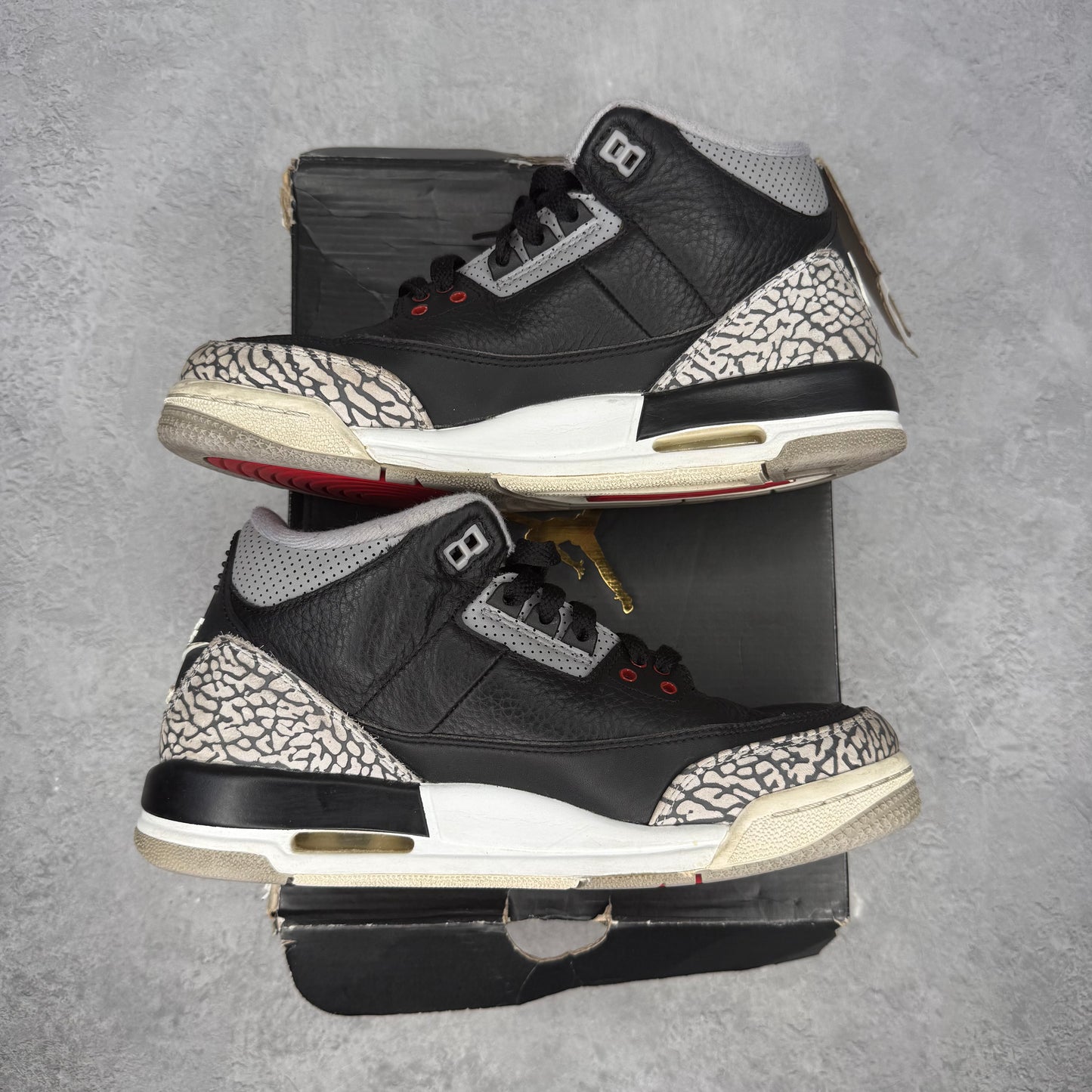 Jordan 3 Retro Black Cement (2018) *pre-owned* SIZE 7Y