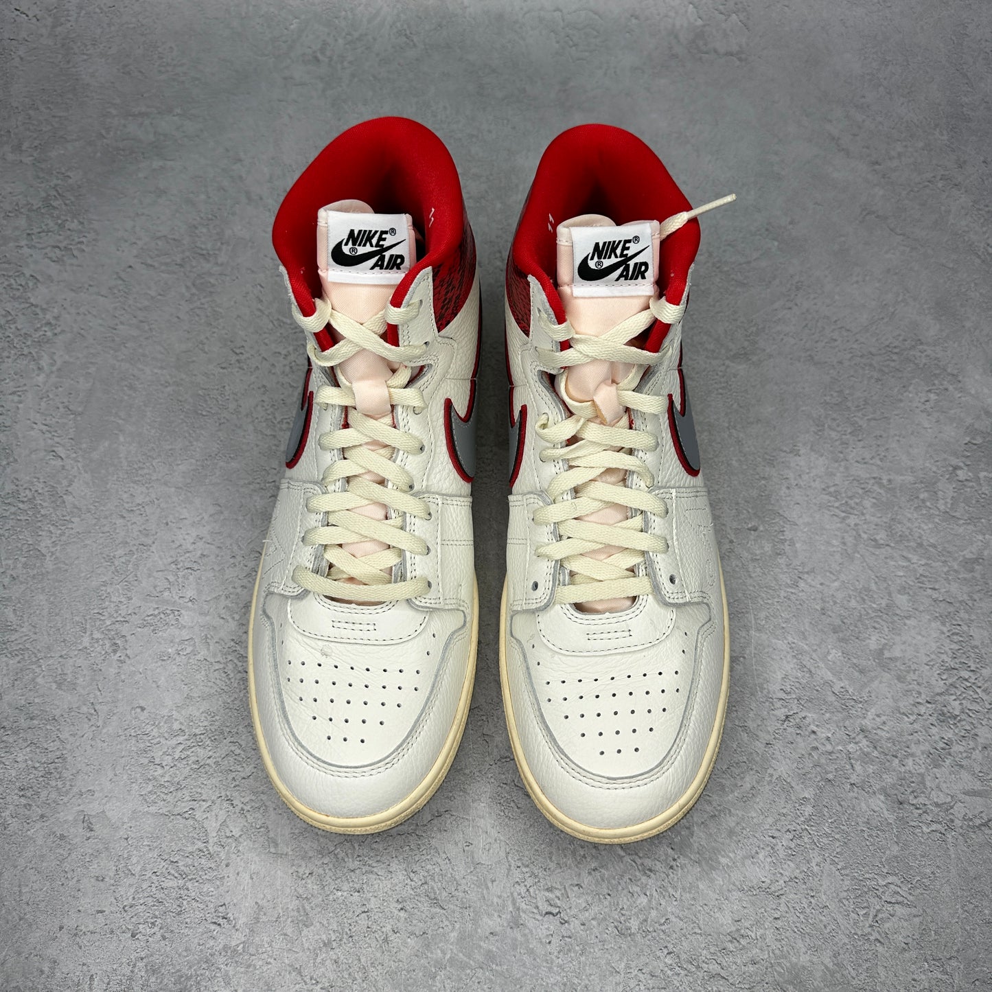 Nike Jordan Air Ship PE SP Awake NY *pre-owned* SIZE 10.5