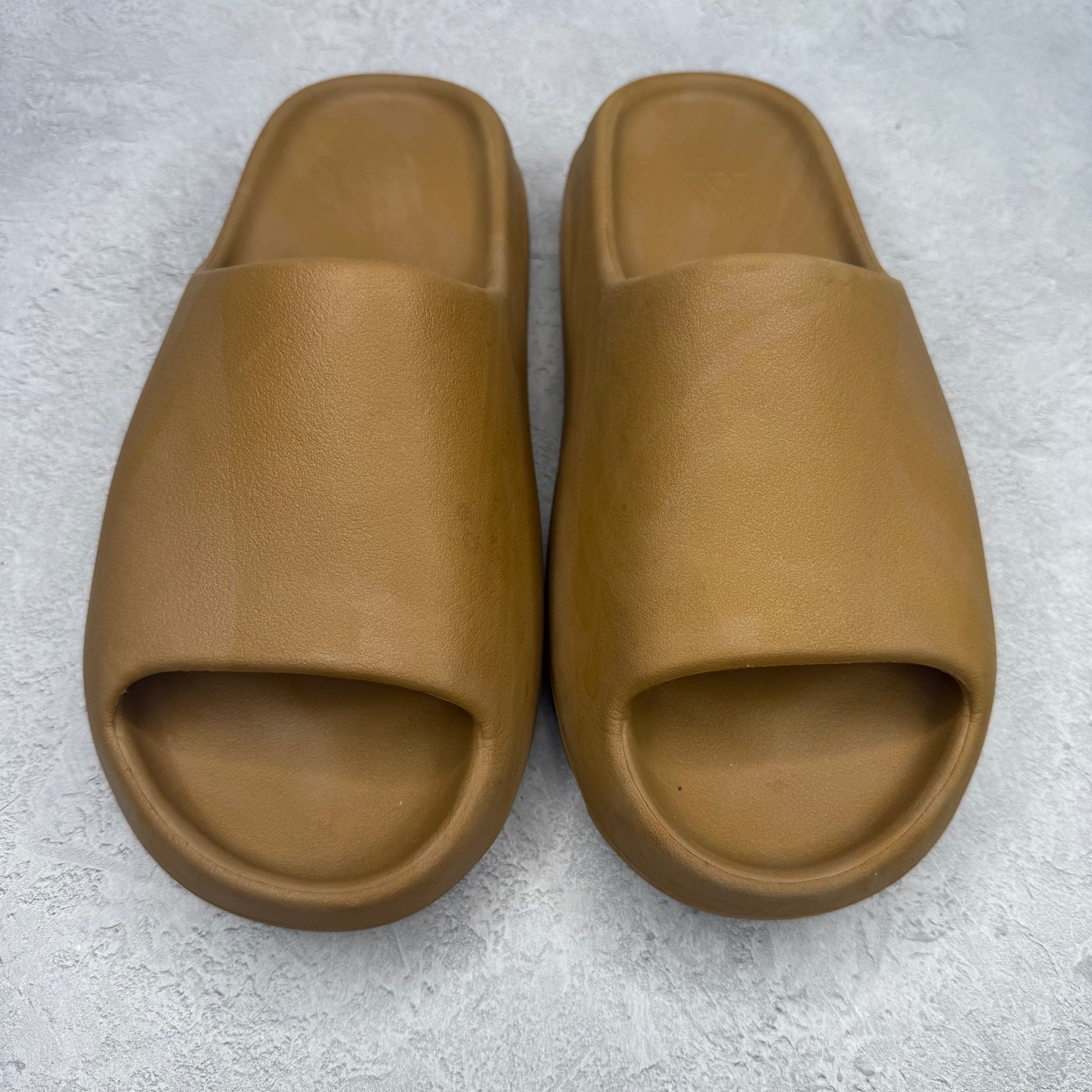 adidas Yeezy Slide Ochre *pre-owned* SIZE 11