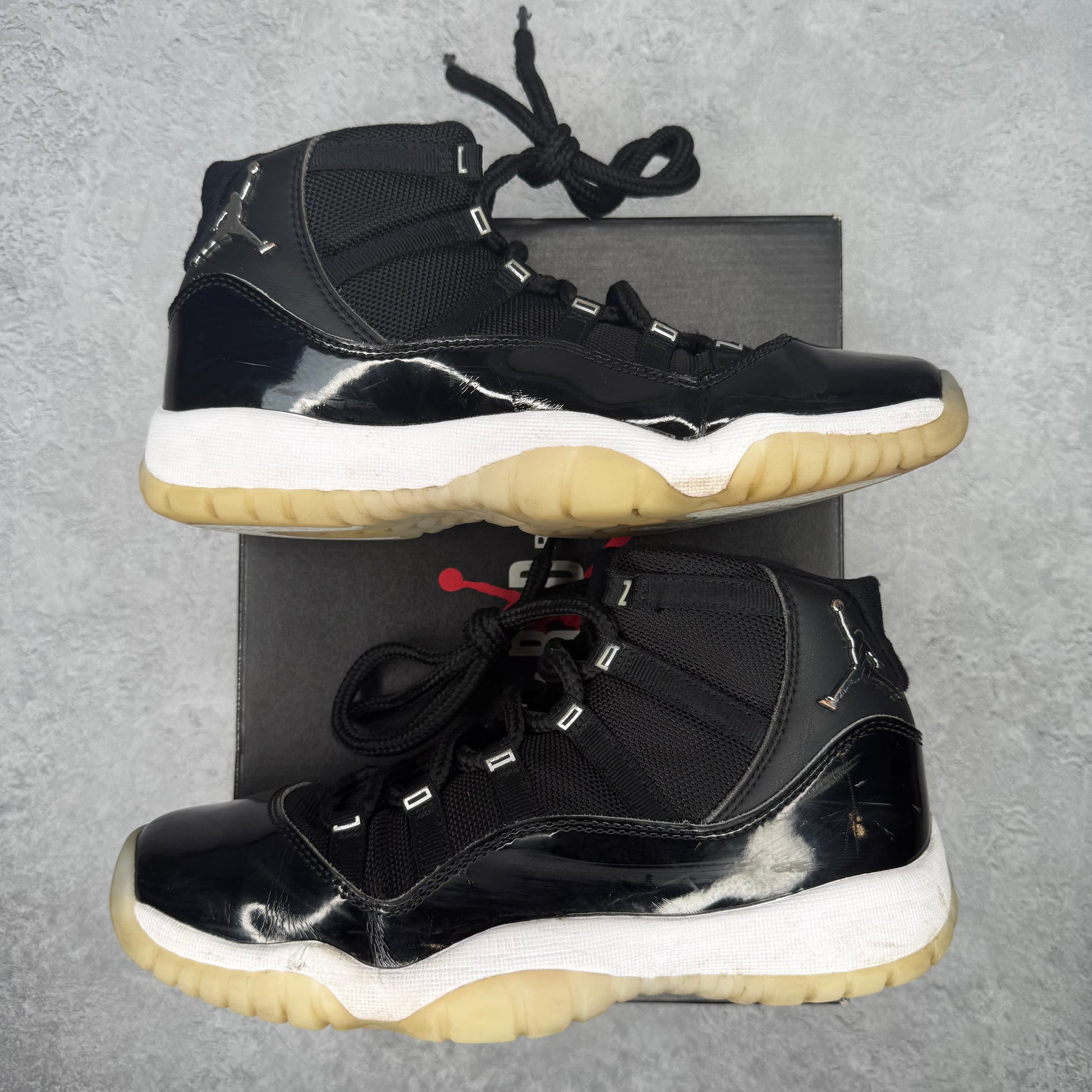 Jordan 11 Retro Jubilee (GS) *pre-owned* SIZE 5Y