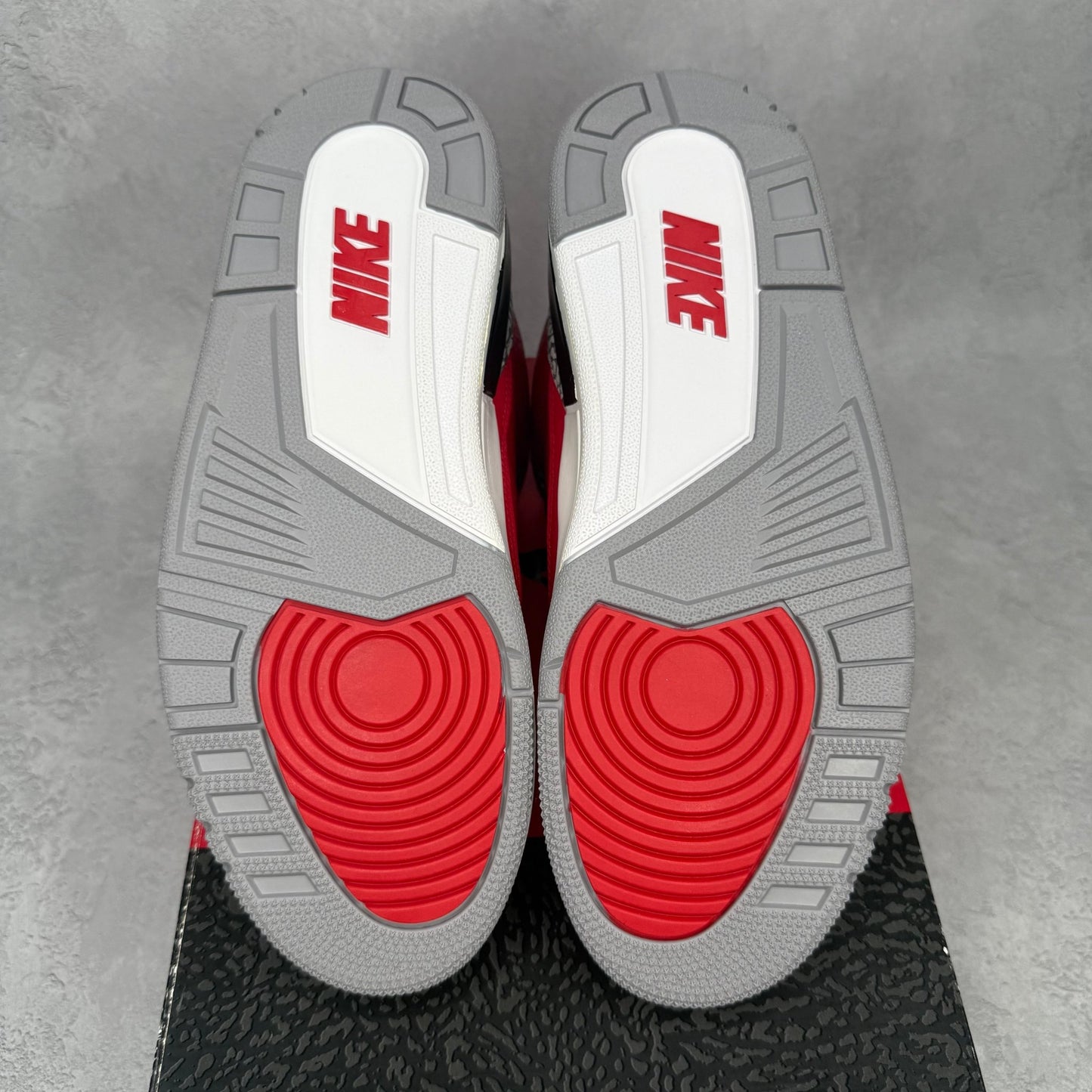 Jordan 3 Retro SE Unite NEW WITH DEFECTS - Kicks Collective PA - Jordan - CK5692 - 600 - Men's Shoes - 9M/10.5W - Brand New