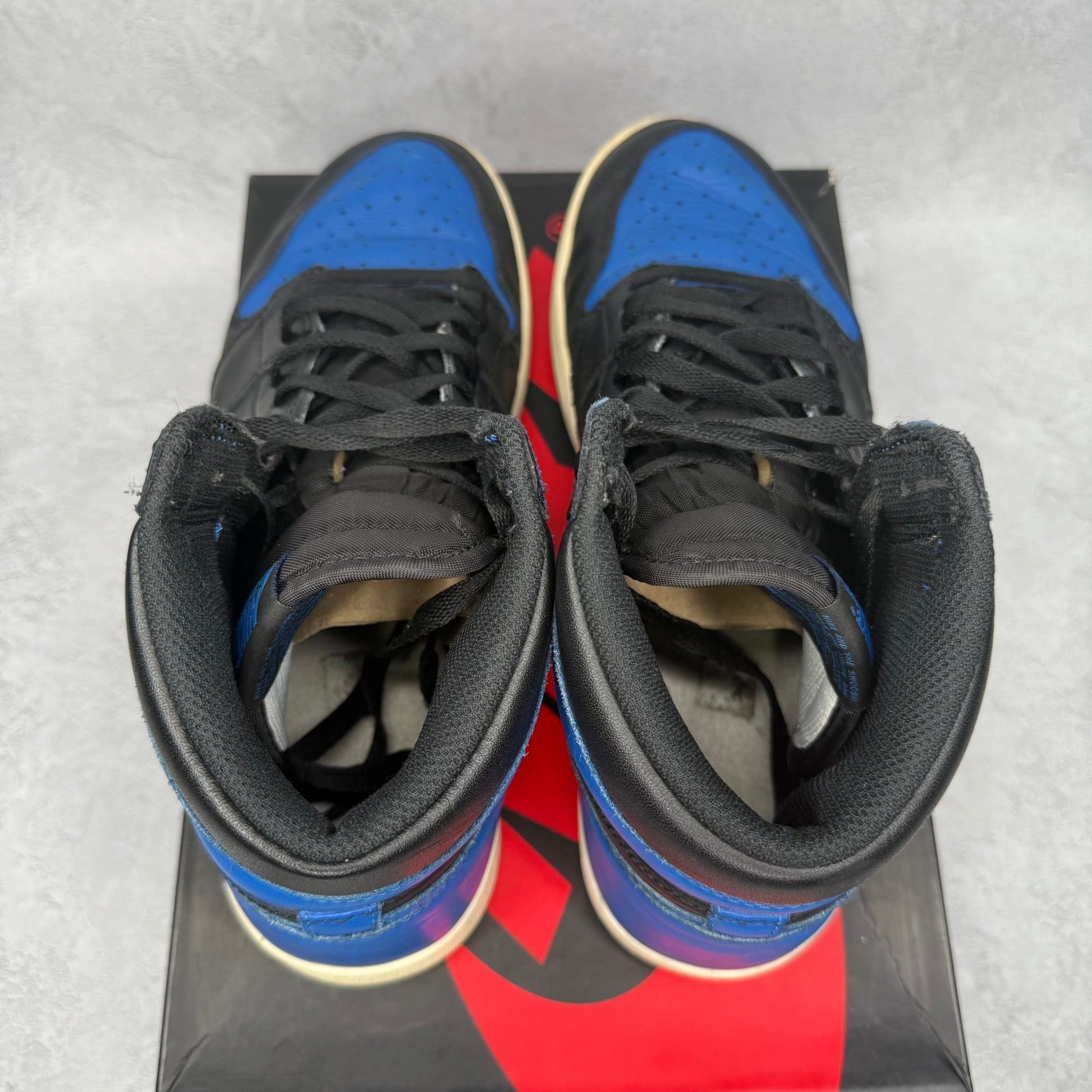 Jordan 1 Retro Royal (2017) *pre - owned* SIZE 11 - Kicks Collective PA - Jordan - 555088-007 - Men's Shoes - 11M/12.5W - Pre - Owned