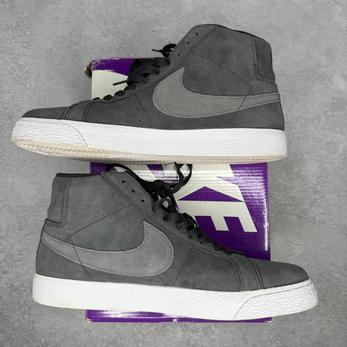 Nike SB Zoom Blazer Mid Black Wolf Grey *pre - owned* SIZE 11 - Kicks Collective PA - Nike - 864349 - 006 - Men's Shoes - 11M/12.5W - Brand New