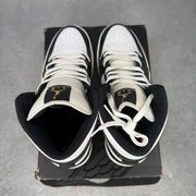 Jordan 1 Mid Patent Black White Gold pre-owned size 10.5
