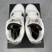 Jordan 4 Retro White Cement (2025) *pre-owned* SIZE 9