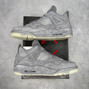 Jordan 4 Retro Kaws
