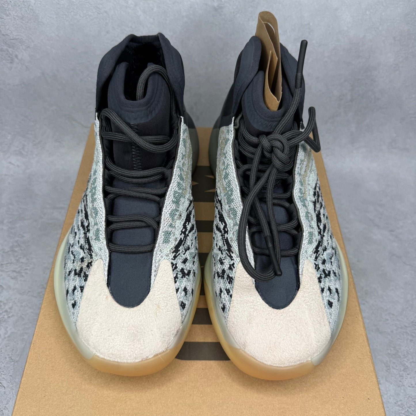 adidas Yeezy QNTM Sea Teal *pre - owned* SIZE 8.5 - Kicks Collective PA - adidas - GY7926 - Men's Shoes - 8.5M/10W - Pre - Owned