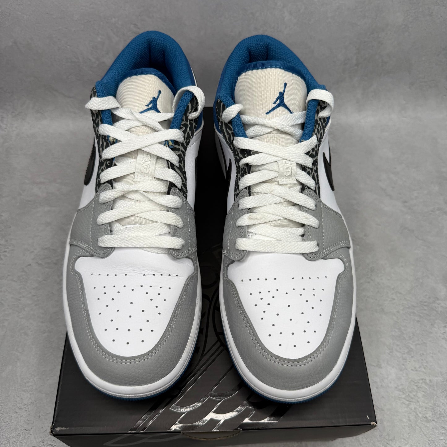 Jordan 1 Low SE True Blue *pre-owned* SIZE 10