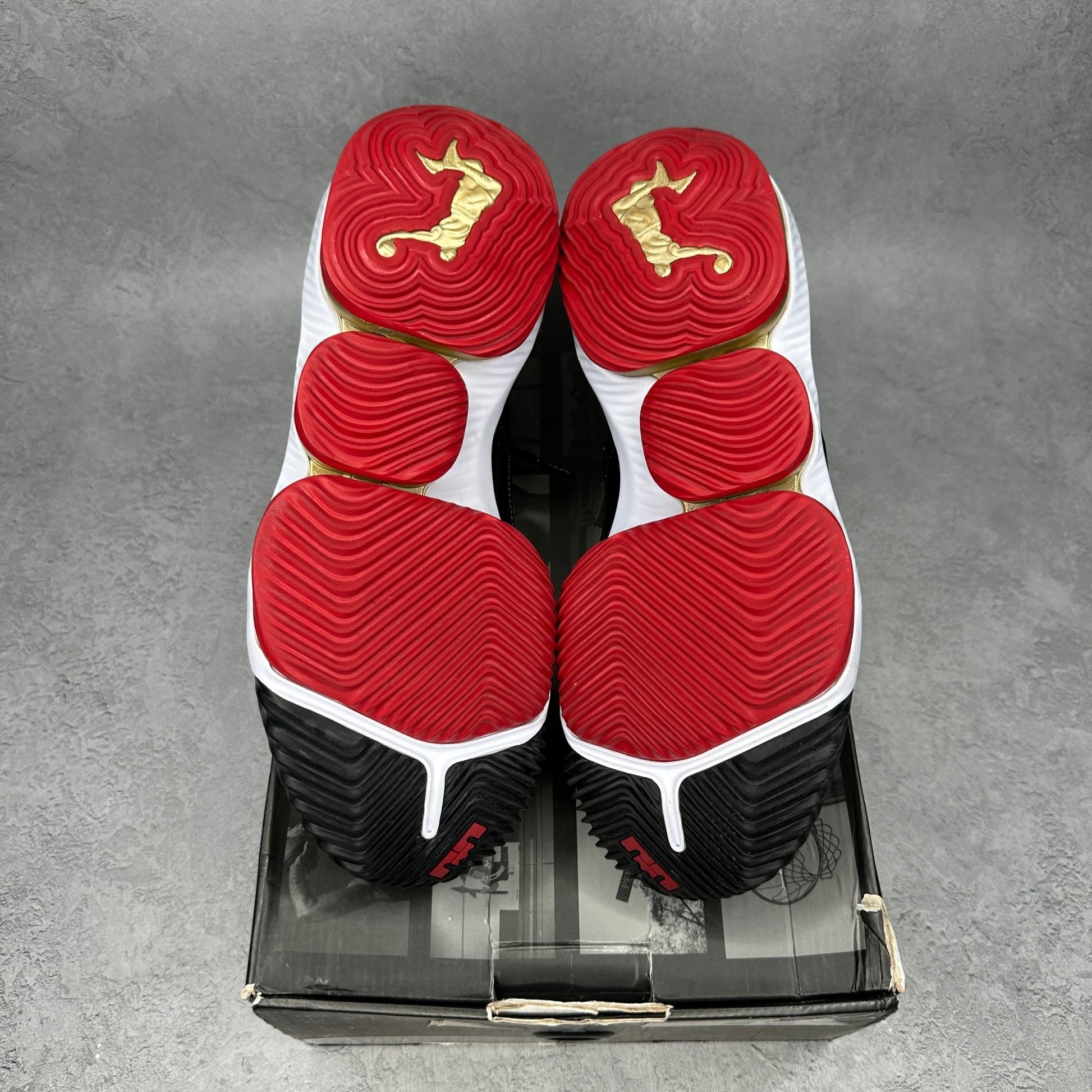 Nike LeBron 16 Remix *pre - owned* SIZE 10 - Kicks Collective PA - Nike - CD2451-101 - Men's Shoes - 10M/11.5W - Pre - Owned - Replacement Box