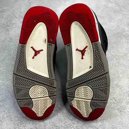 Jordan 4 Retro Bred Reimagined (GS) *pre-owned* SIZE 7Y