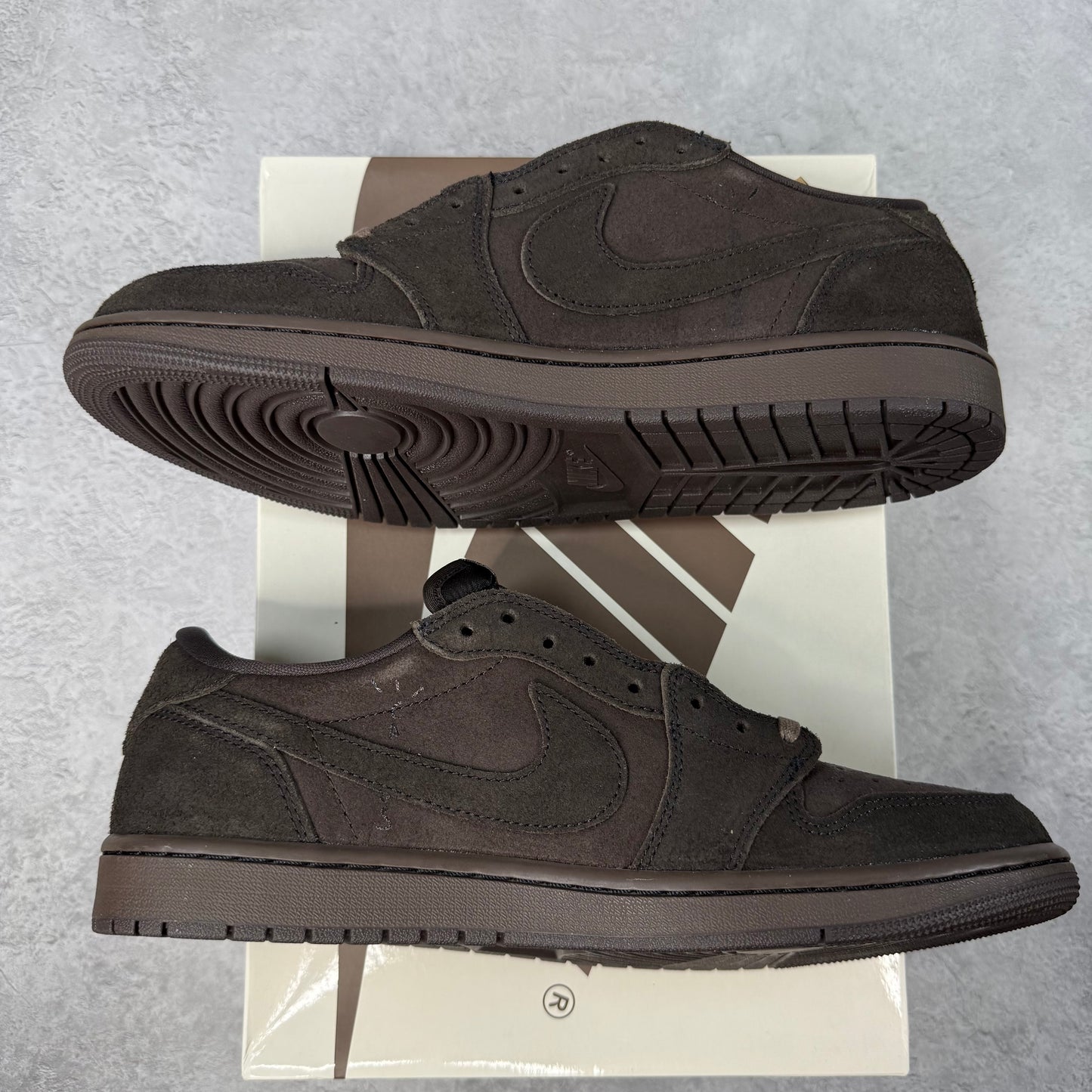 Jordan 1 Retro Low OG SP Travis Scott Velvet Brown