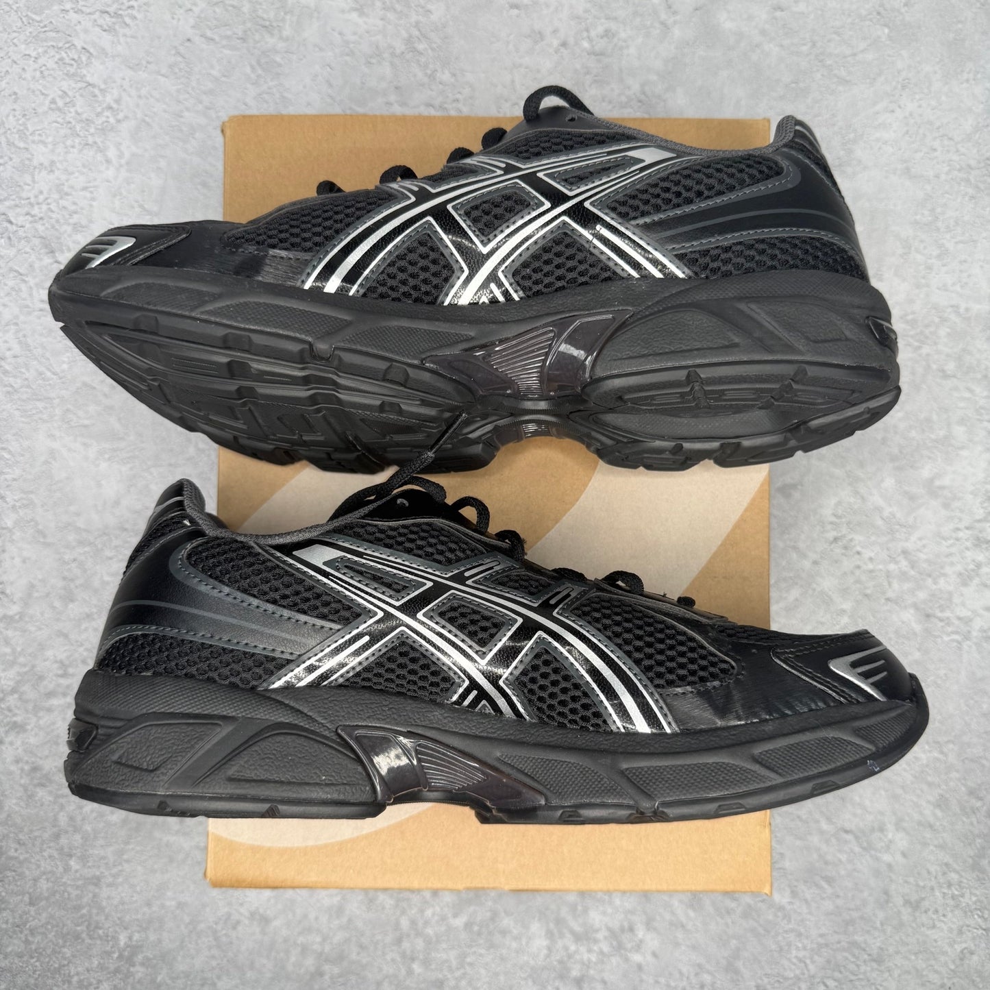 ASICS Gel - 1130 Black Pure Silver *pre - owned* SIZE 9 - Kicks Collective PA - ASICS - 1201A906 - 001 - Men's Shoes - 9M/10.5W - Pre - Owned