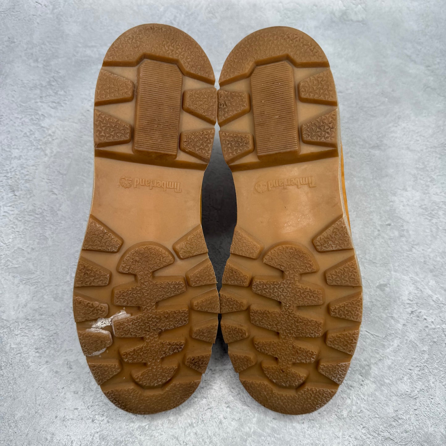 Timberland 6" Premium Waterproof Boot Wheat (Women's) *pre-owned* SIZE 8M/9.5W