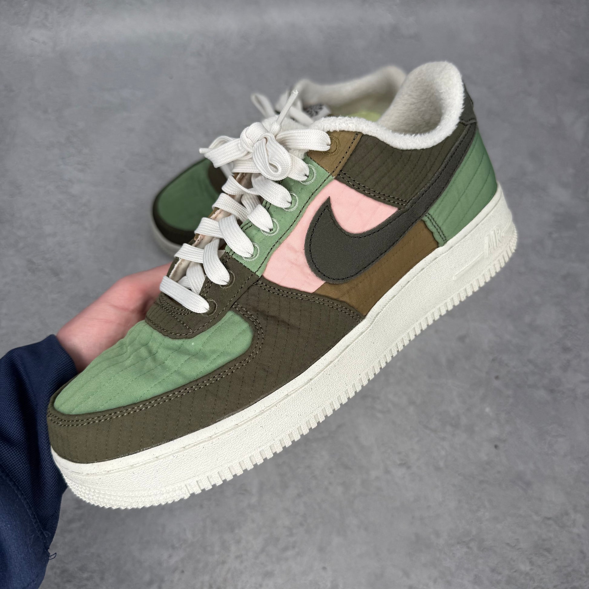 Nike Air Force 1 '07 LX Low Toasty Oil Green *pre-owned* SIZE 9.5