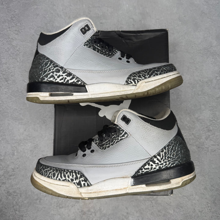 Jordan 3 Retro Wolf Grey (GS) *pre-owned* SIZE 7Y