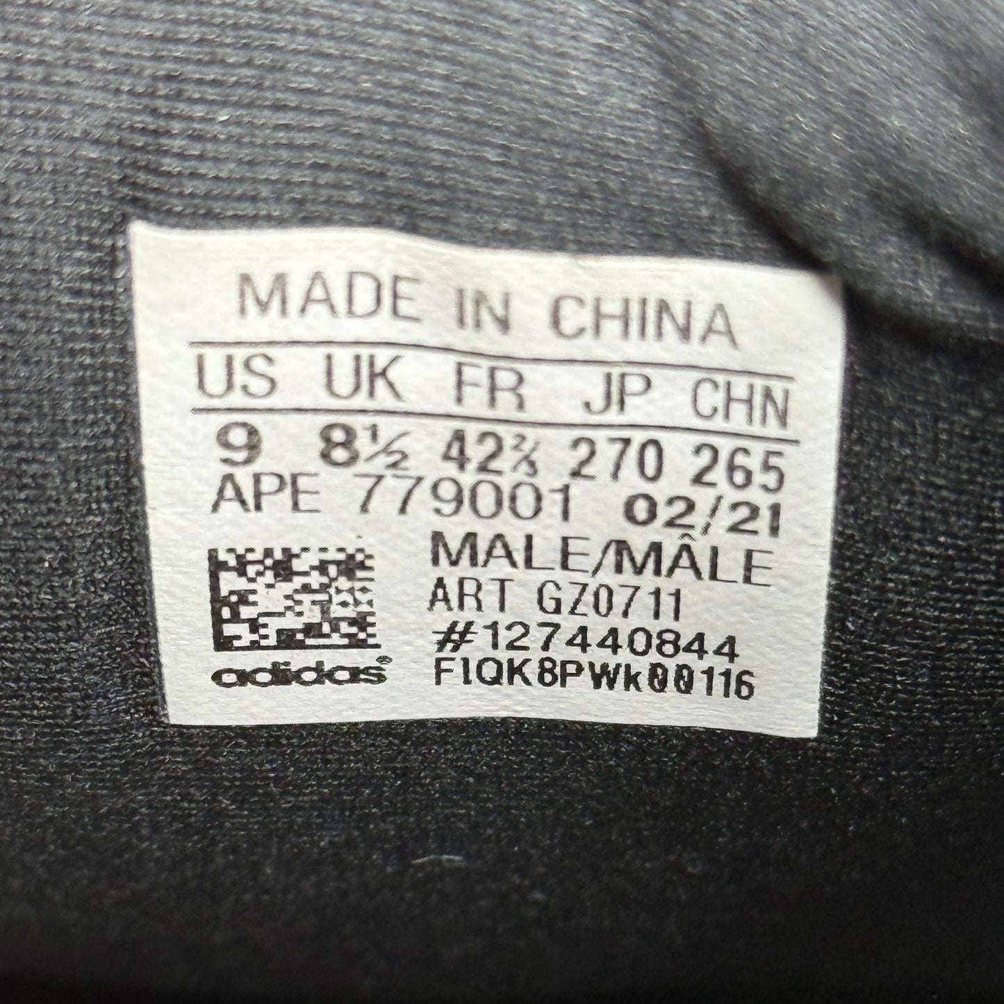 adidas Yeezy Boost 700 MNVN Blue Tint *pre-owned* SIZE 9