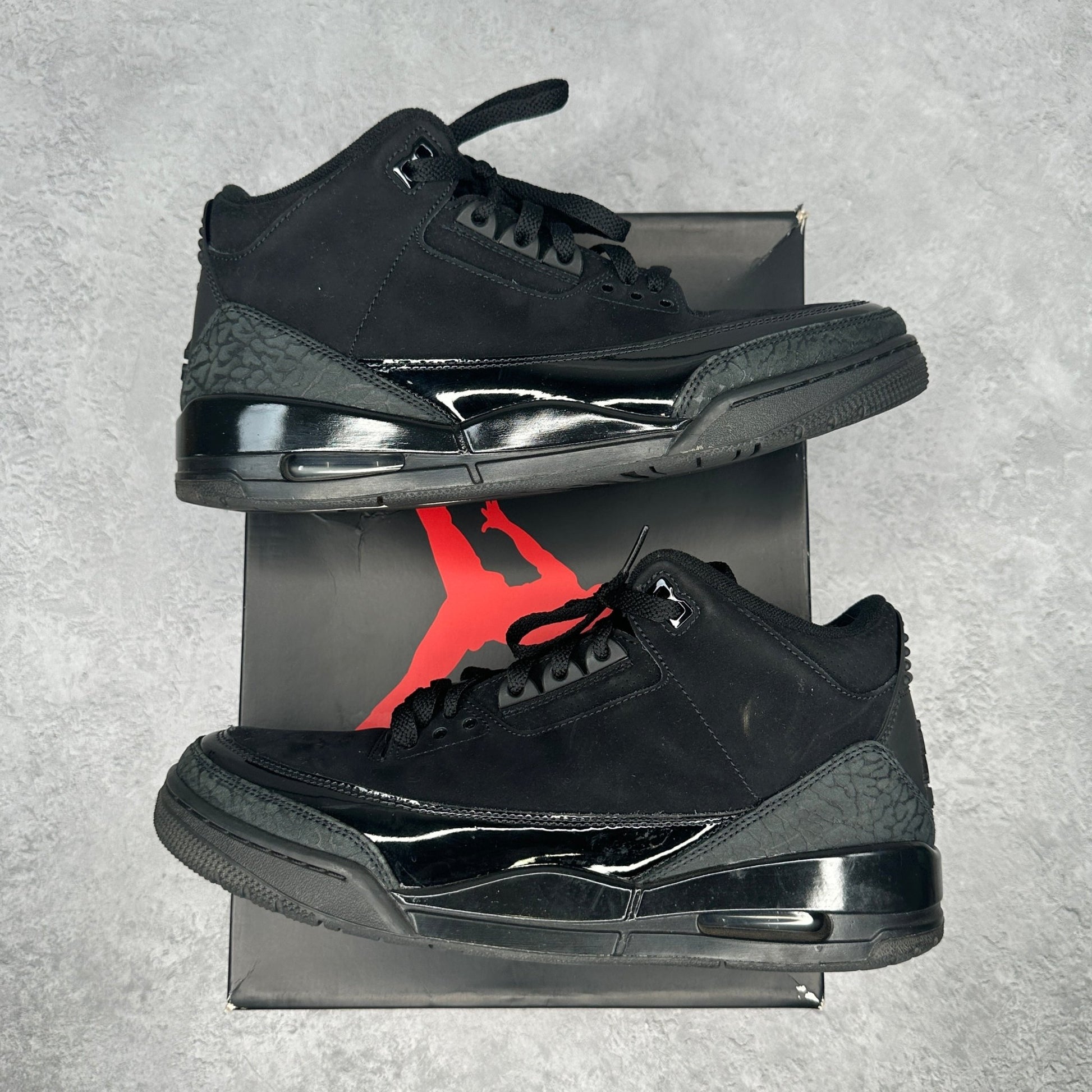 Jordan 3 Retro Black Cat (2025) *pre - owned* SIZE 10 - Kicks Collective PA - Jordan - CT8532 - 001 - Men's Shoes - 10M/11.5W - Pre - Owned