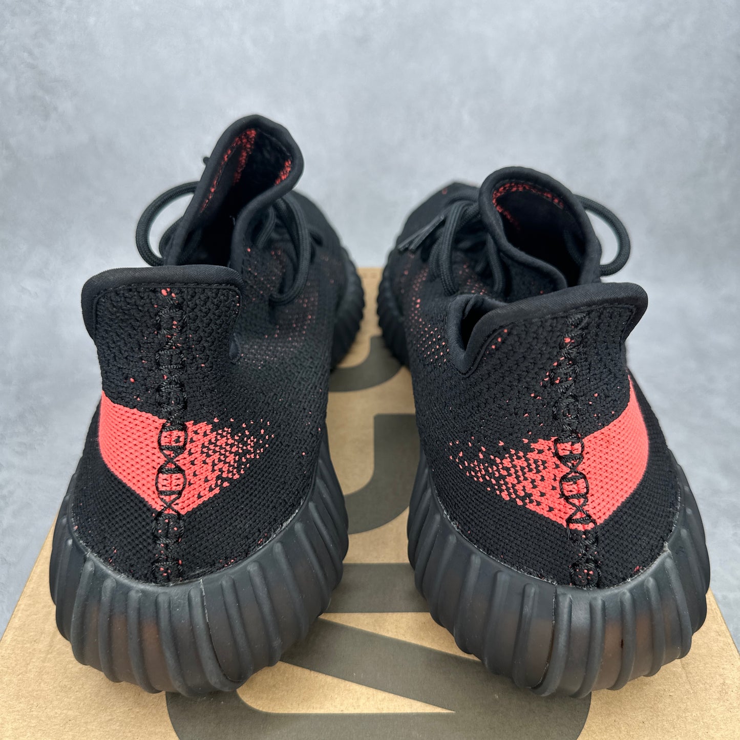 adidas Yeezy Boost 350 V2 Core Black Red VNDS *pre-owned* SIZE 12