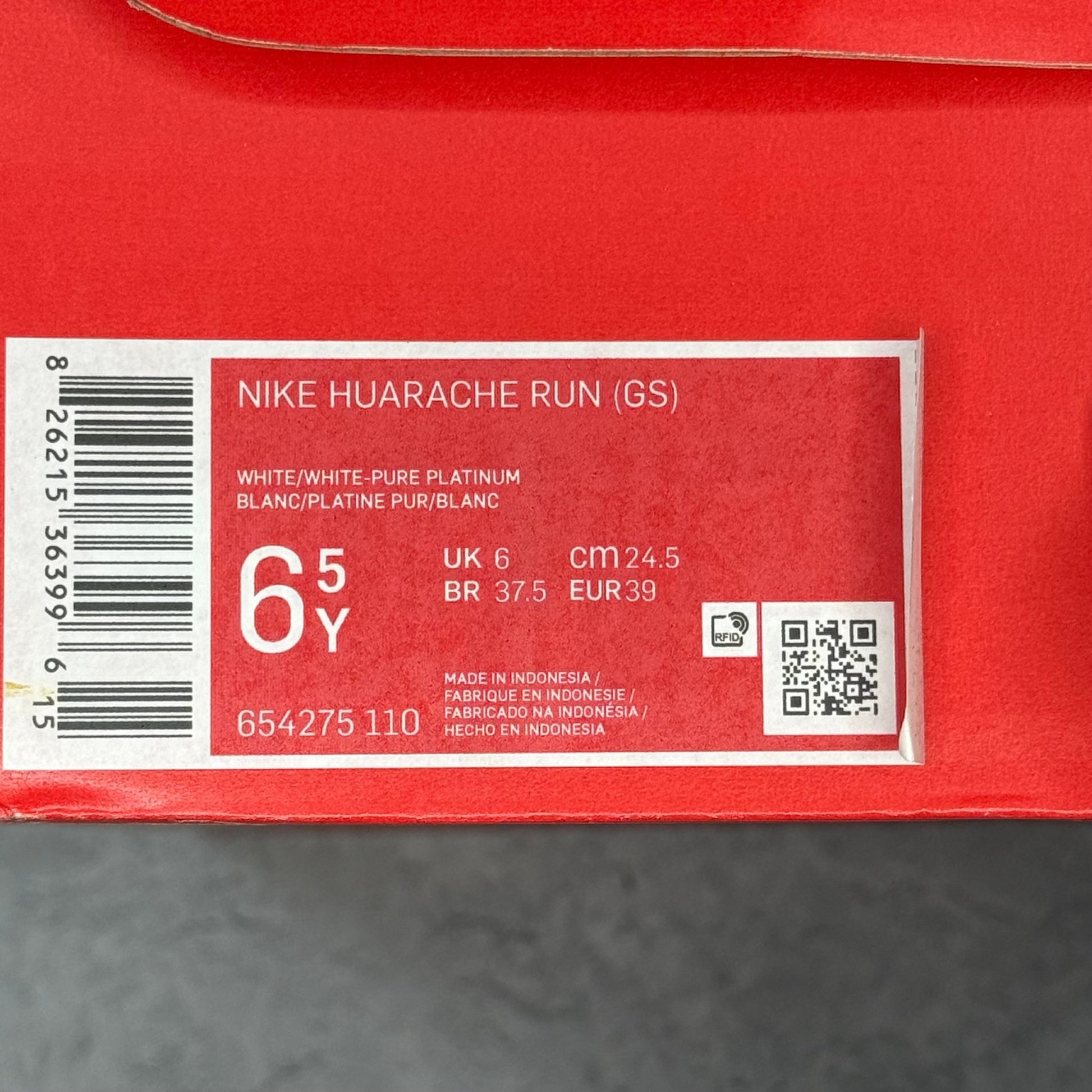 Nike Air Huarache Run White Pure Platinum (GS) *pre - owned* SIZE 6.5Y - Kicks Collective PA - Nike - 654275 - 110 - Kid's Shoes - 6.5Y - Pre - Owned
