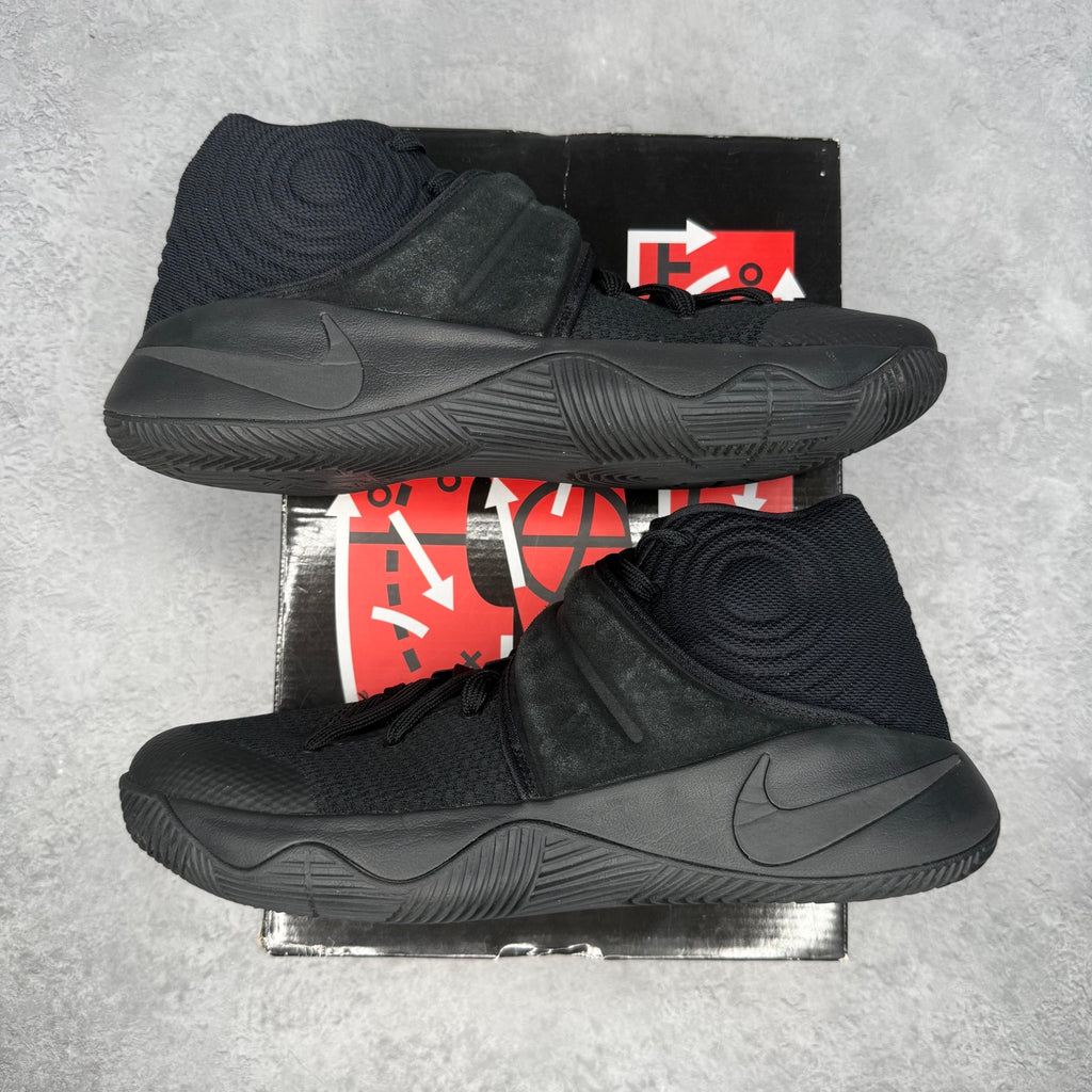 Nike Kyrie 2 Triple Black *pre - owned* SIZE 10.5 - Kicks Collective PA - Nike - 819583-008/820537-008 - Men's Shoes - 10.5M/12W - Pre - Owned