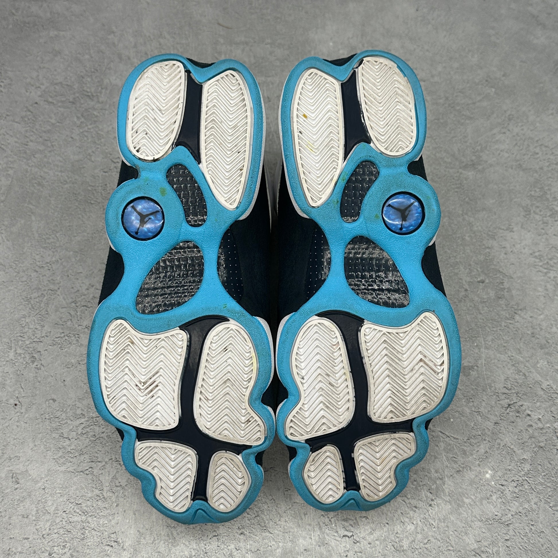 Jordan 13 Retro Obsidian Powder Blue White *pre-owned* SIZE 8.5