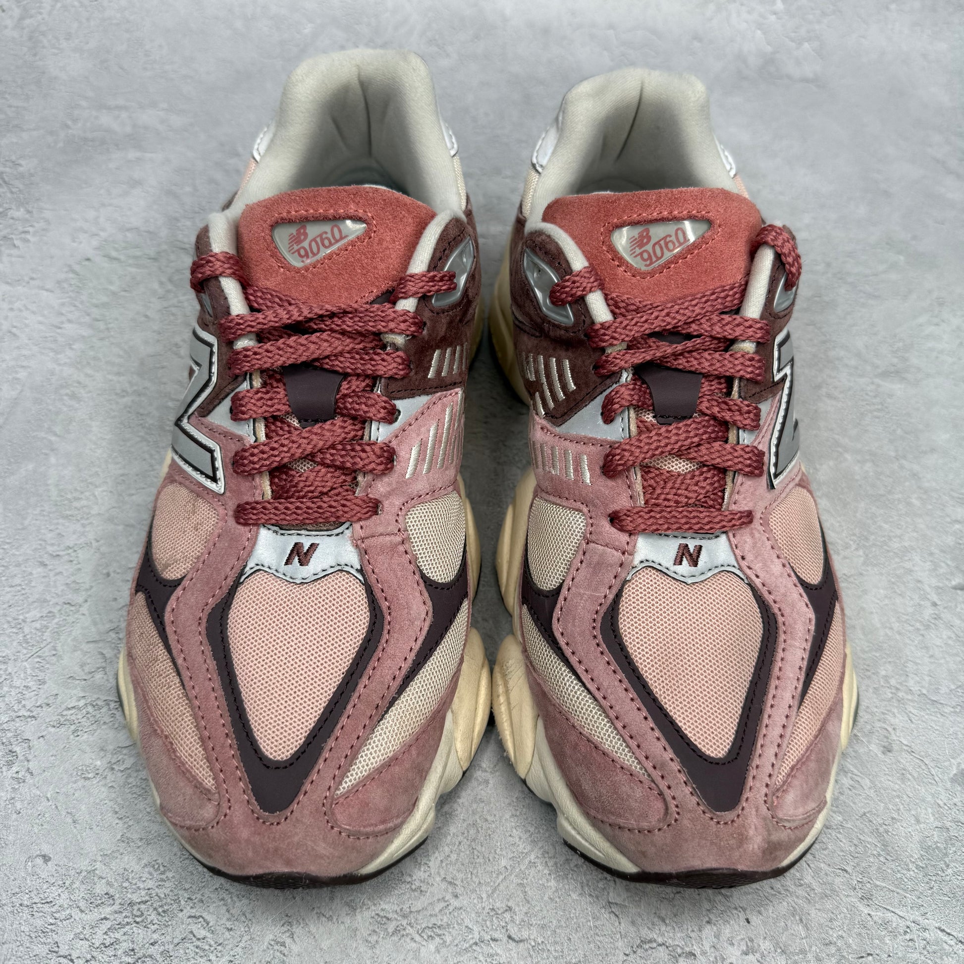 New Balance 9060 Cherry Blossom *pre-owned* SIZE 8