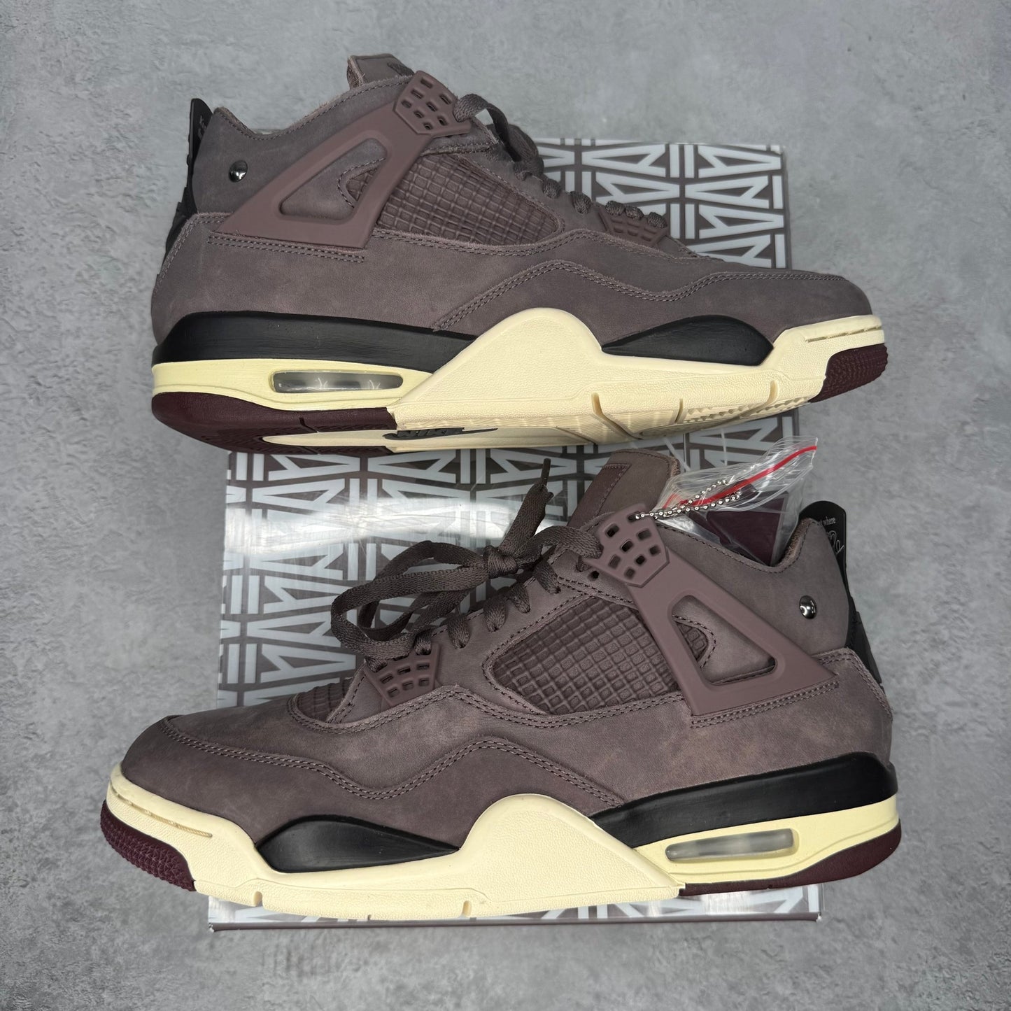 Jordan 4 Retro SP A Ma Maniére Violet Ore *pre - owned* SIZE 11 - Kicks Collective PA - Jordan - DV6773-220 - Men's Shoes - 11M/12.5W - Pre - Owned