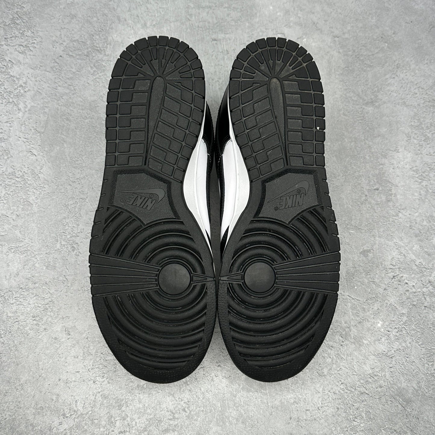 Nike Dunk Low Retro White Black Panda *pre - owned* SIZE 11 - Kicks Collective PA - Nike - DD1391-100 - Men's Shoes - 11M/12.5W - Pre - Owned - No Box