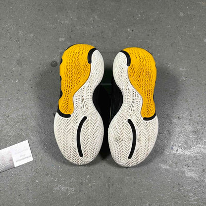 Nike Giannis Immortality 2 Kaleidoscope (GS) *pre-owned* SIZE 5.5Y