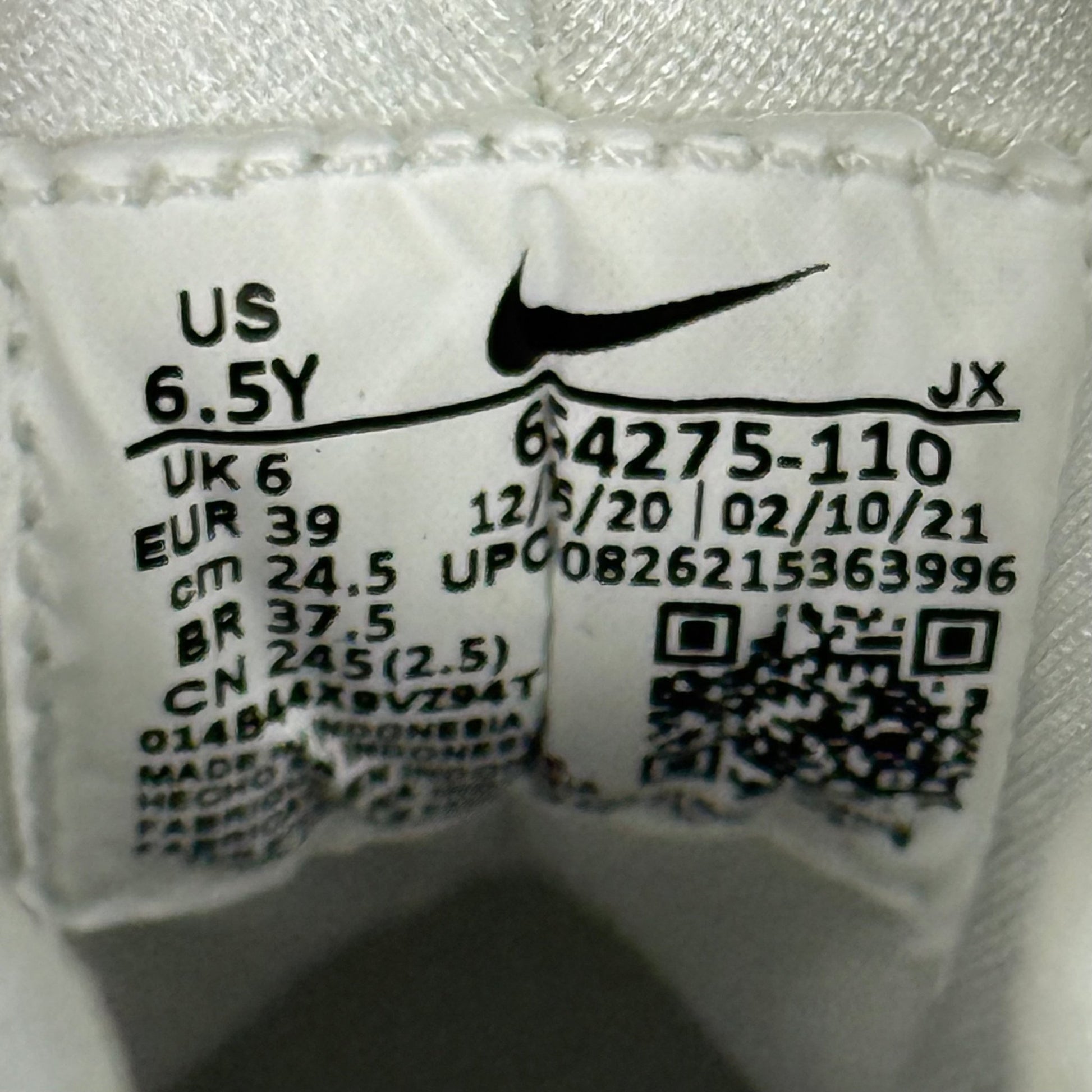 Nike Air Huarache Run White Pure Platinum (GS) *pre - owned* SIZE 6.5Y - Kicks Collective PA - Nike - 654275 - 110 - Kid's Shoes - 6.5Y - Pre - Owned