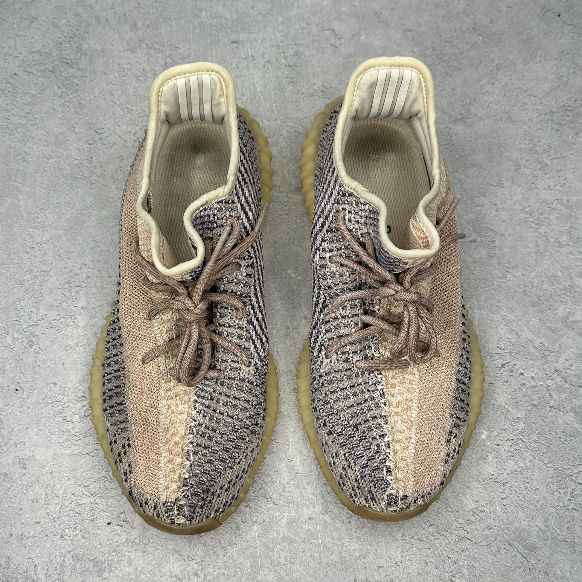adidas Yeezy Boost 350 V2 Ash Pearl *pre-owned* SIZE 10