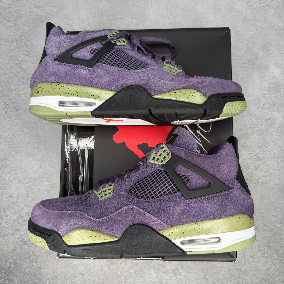 Jordan 4 Retro Canyon Purple (Women's) pre-owned size 13.5W