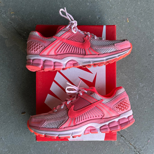 Nike Zoom Vomero 5 Coral Chalk Hot Punch (Women's) *pre-owned* (SIZE 5Y/6.5W)