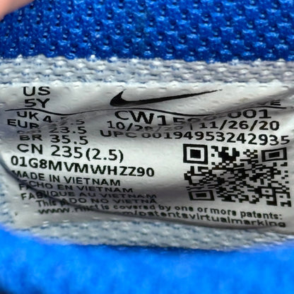 Nike Dunk Low Retro Hyper Cobalt (GS) *pre - owned* SIZE 5Y - Kicks Collective PA - Nike - CW1590-001 - Kid's Shoes - 5Y - Pre - Owned