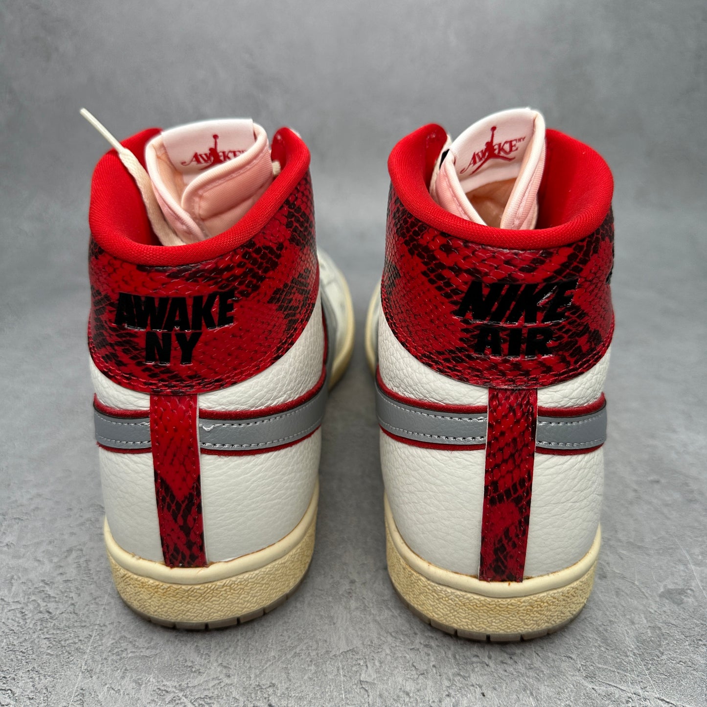 Nike Jordan Air Ship PE SP Awake NY *pre-owned* SIZE 10.5