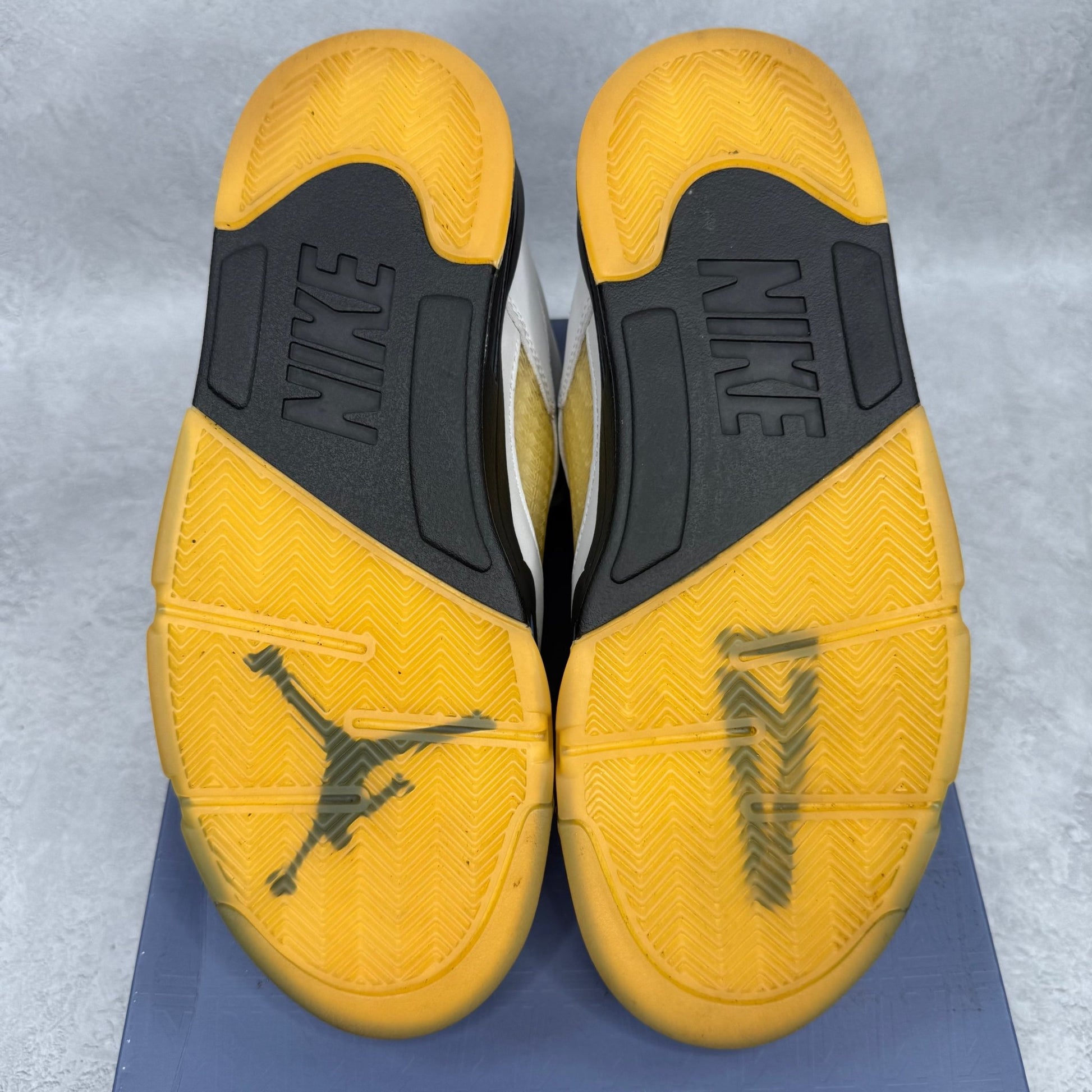 Jordan 5 Retro A Ma Maniére Dawn (Women's) *pre - owned* SIZE 10W - Kicks Collective PA - Jordan - FZ5758 - 004 - Women's Shoes - 8.5M/10W - Pre - Owned